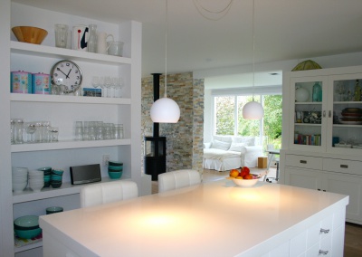 Witte keuken hardsteenblad